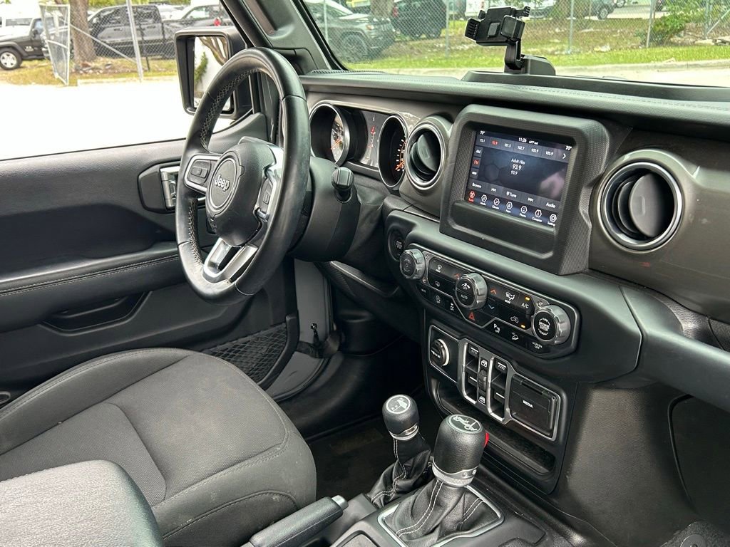 Certified 2018 Jeep Wrangler Unlimited Sahara image 37