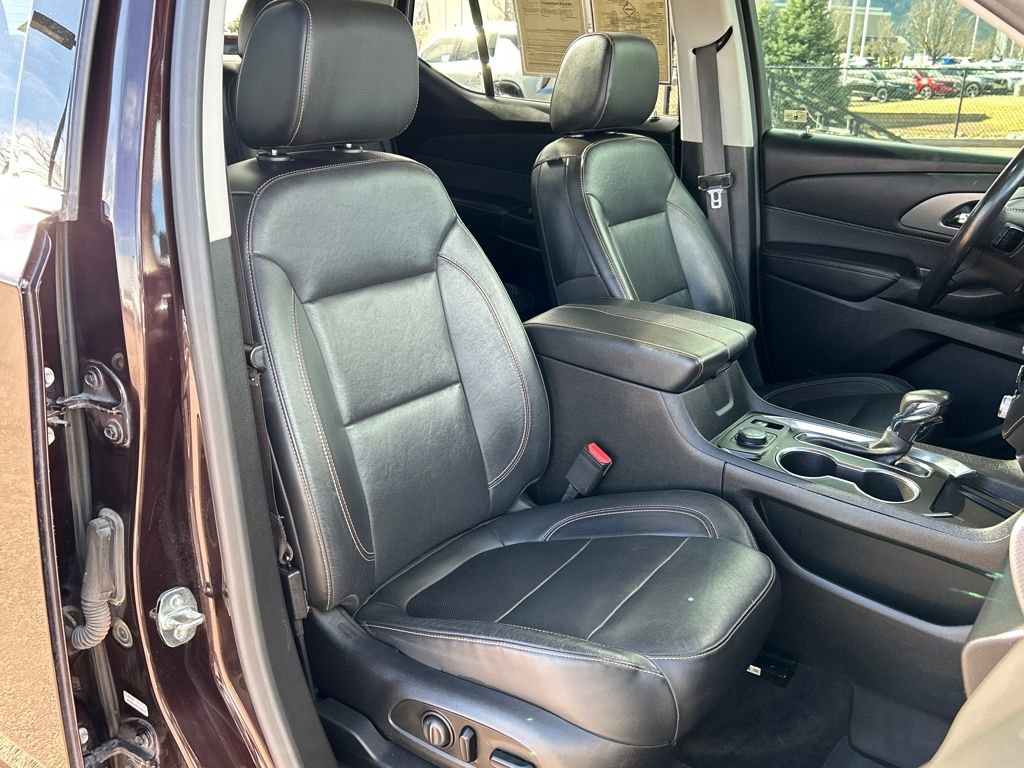 Used 2021 Chevrolet Traverse Premier image 19