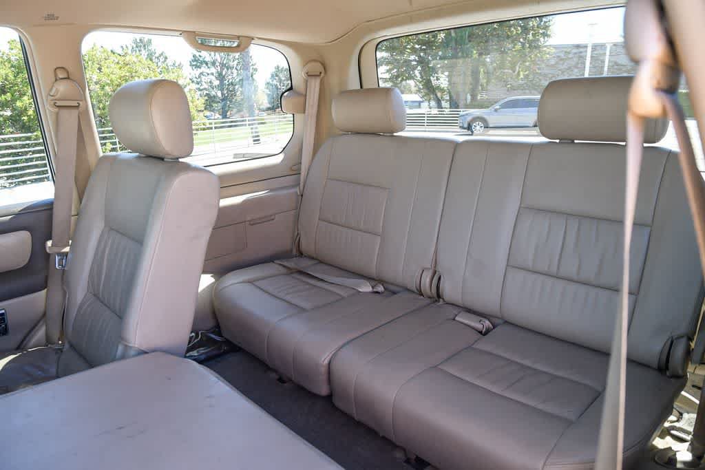 Used 2006 Toyota Land Cruiser AWD/4WD image 17