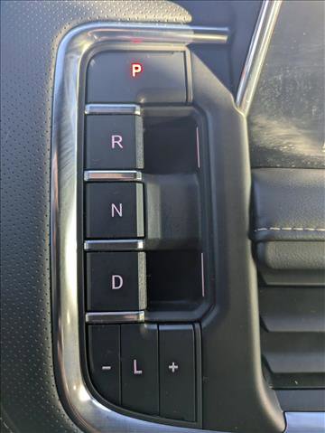 Used 2023 GMC Yukon XL SLT image 11