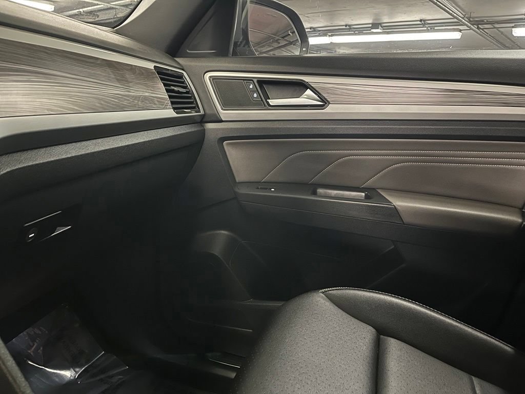 Used 2023 Volkswagen Atlas Cross Sport SE w/ Panoramic Sunroof Package AWD/4WD image 32