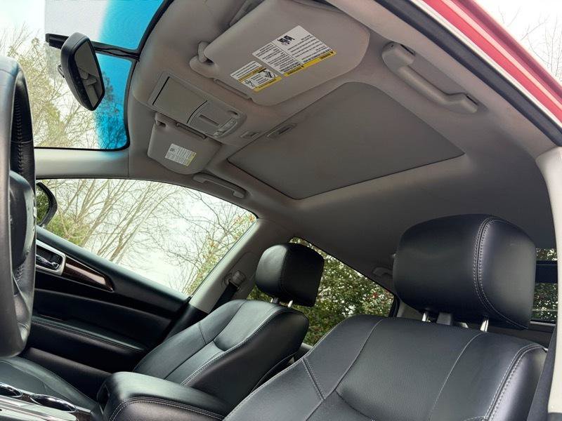 Used 2014 Nissan Pathfinder Platinum w/ Platinum Premium Package FWD image 29