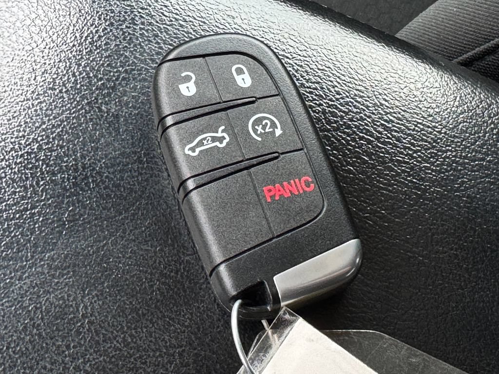 Used 2021 Jeep Wrangler Unlimited Rubicon AWD/4WD image 31