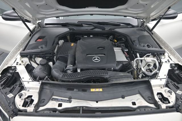 Used 2018 Mercedes-Benz E 300 4MATIC image 22