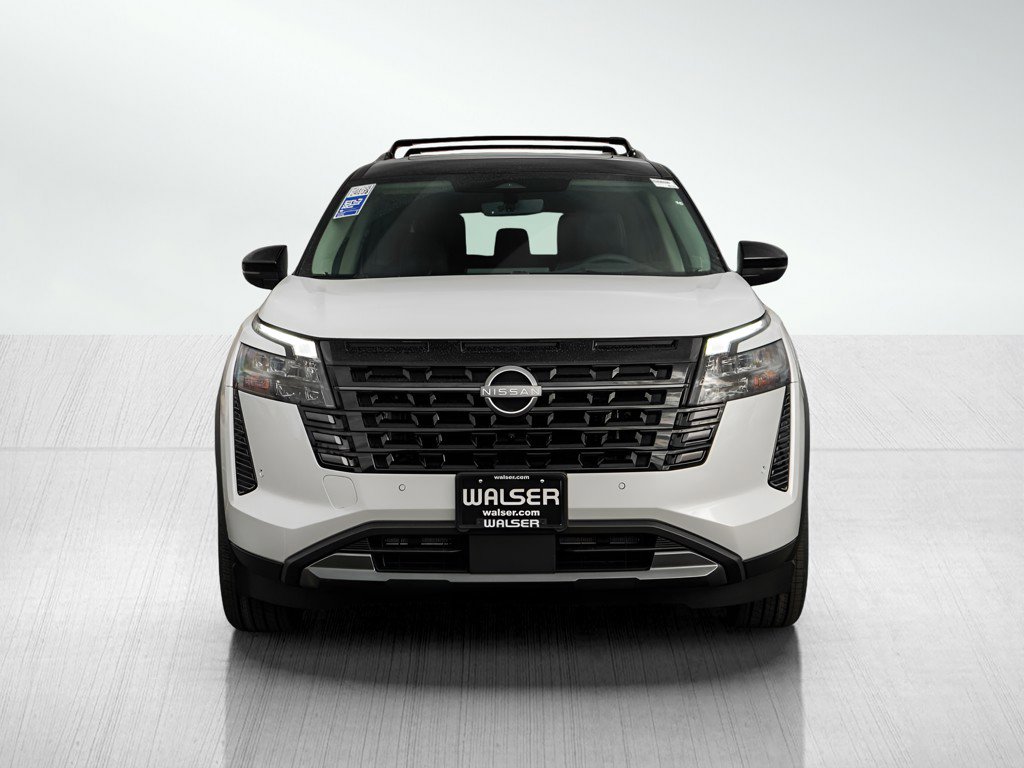 New 2026 Nissan Pathfinder Platinum w/ Cargo Package AWD/4WD image 2