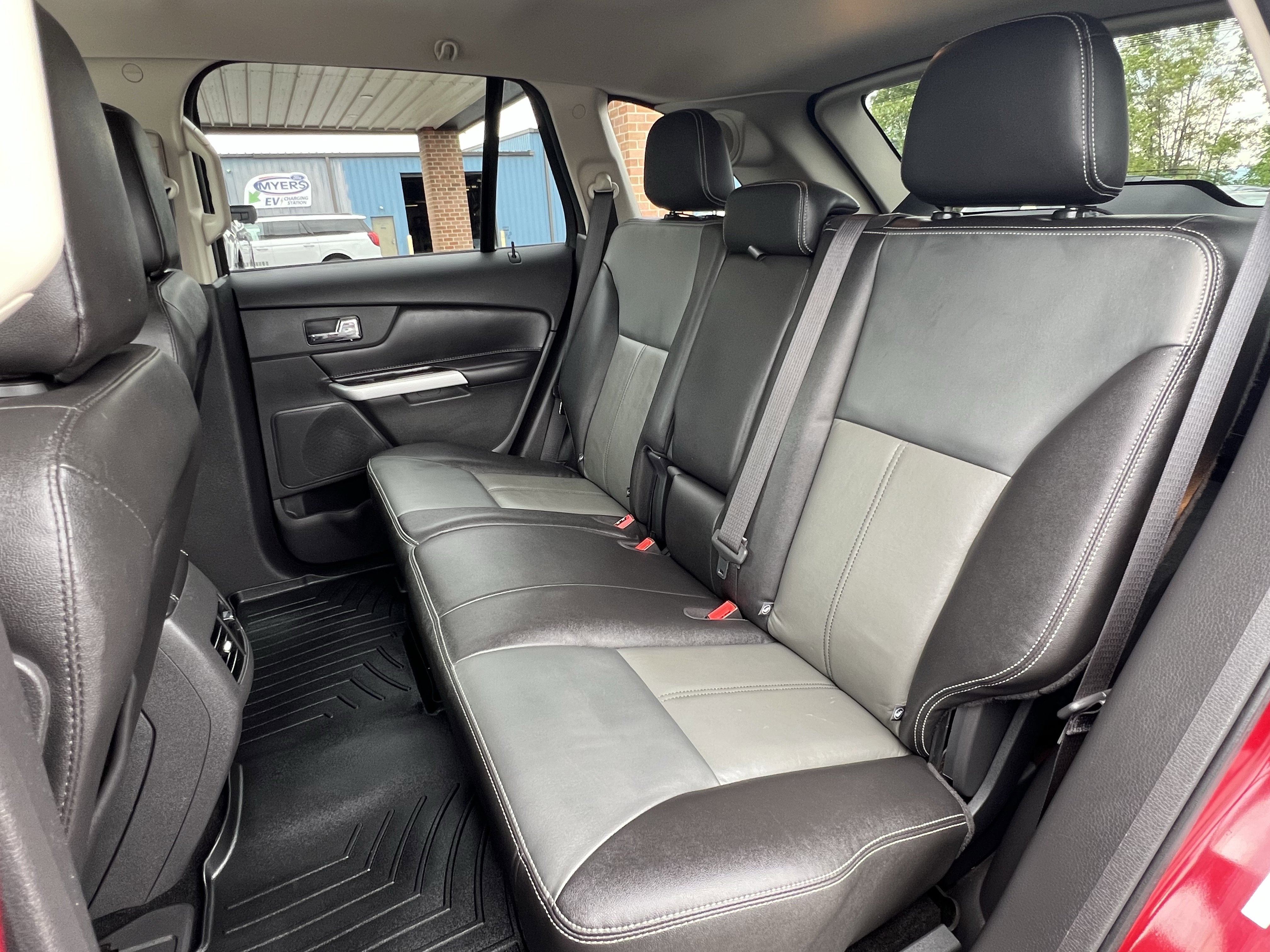 Used 2014 Ford Edge Sport w/ Driver Entry Package FWD image 16