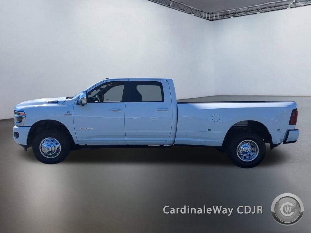 New 2026 RAM 3500 Laramie AWD/4WD image 5