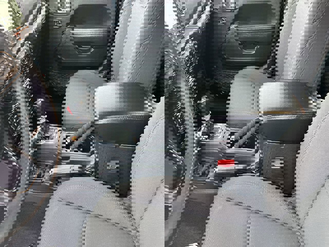 Used 2023 Jeep Wrangler Sport S image 31