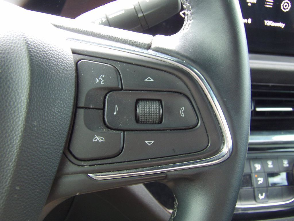 Used 2025 Buick Envista Sport Touring FWD image 15