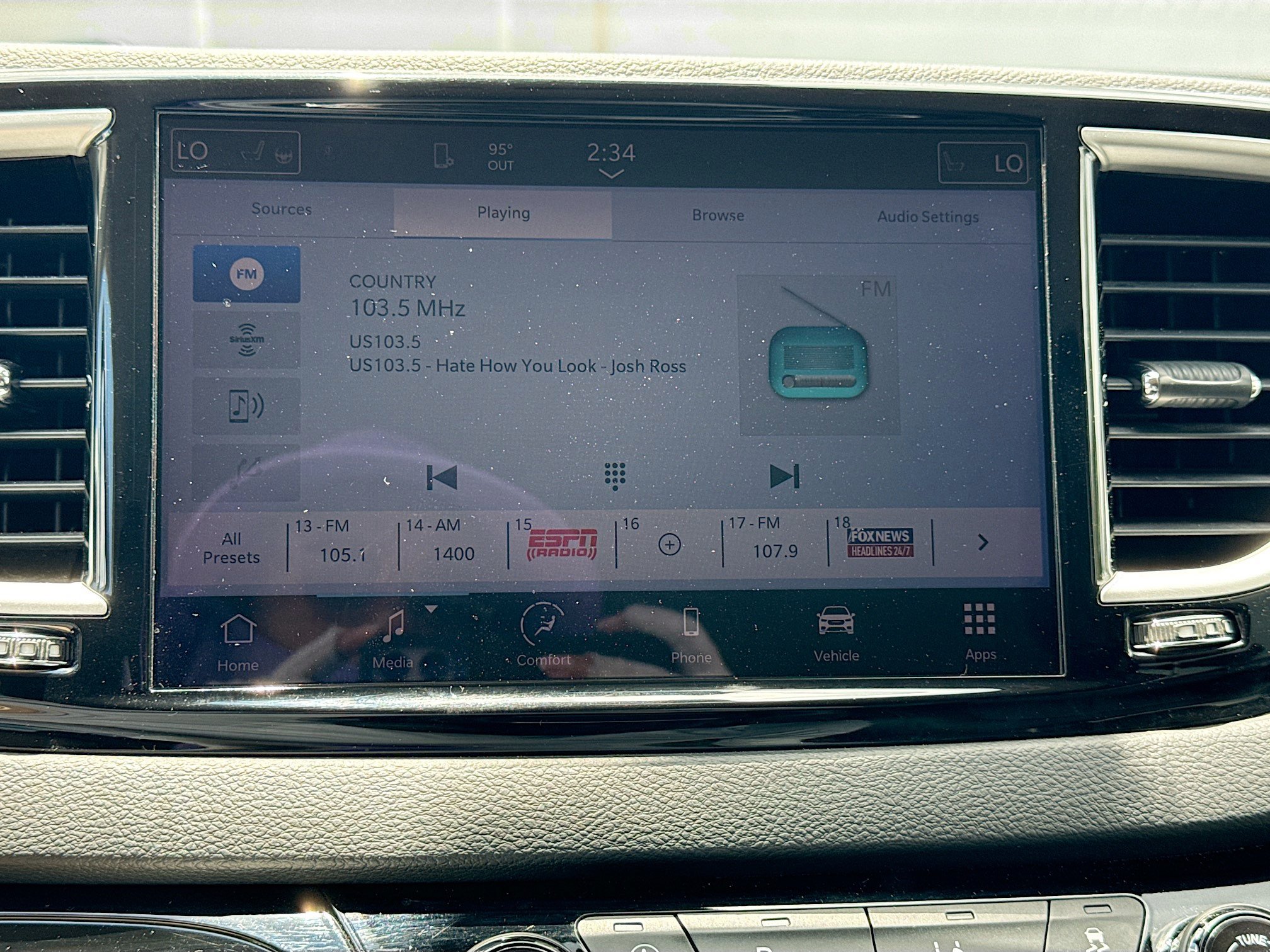 Used 2023 Chrysler Pacifica Touring-L FWD image 31