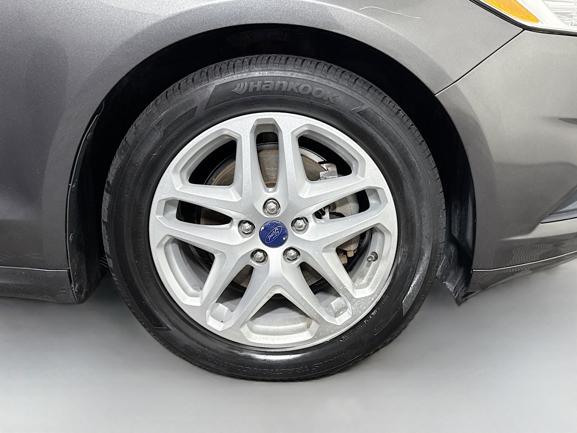 Used 2016 Ford Fusion SE image 31