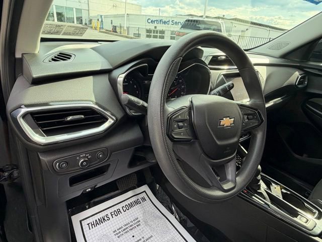 Used 2021 Chevrolet TrailBlazer LT FWD image 33