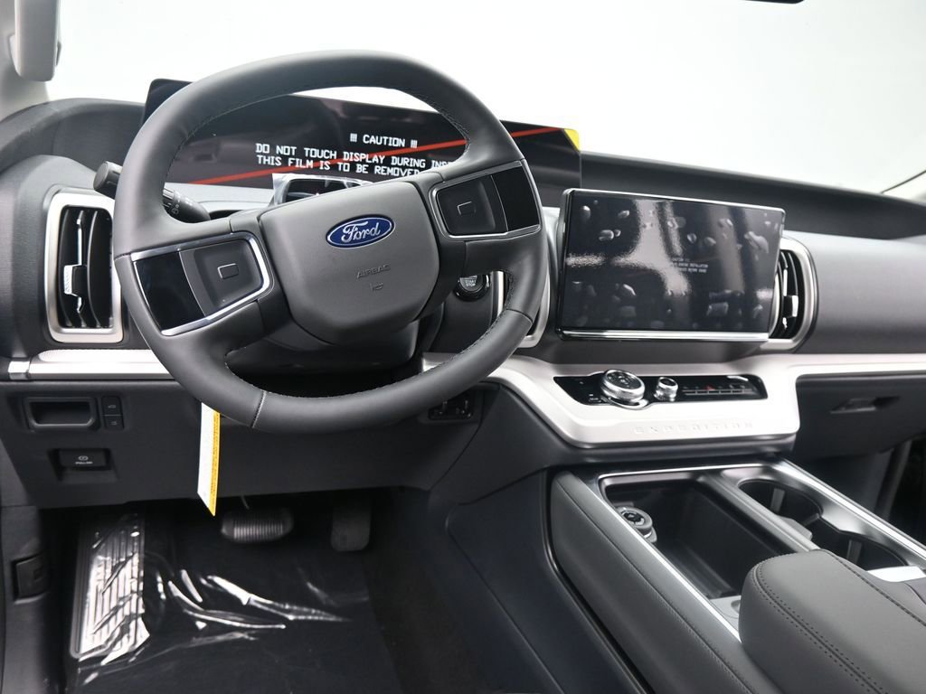New 2026 Ford Expedition Active image 12