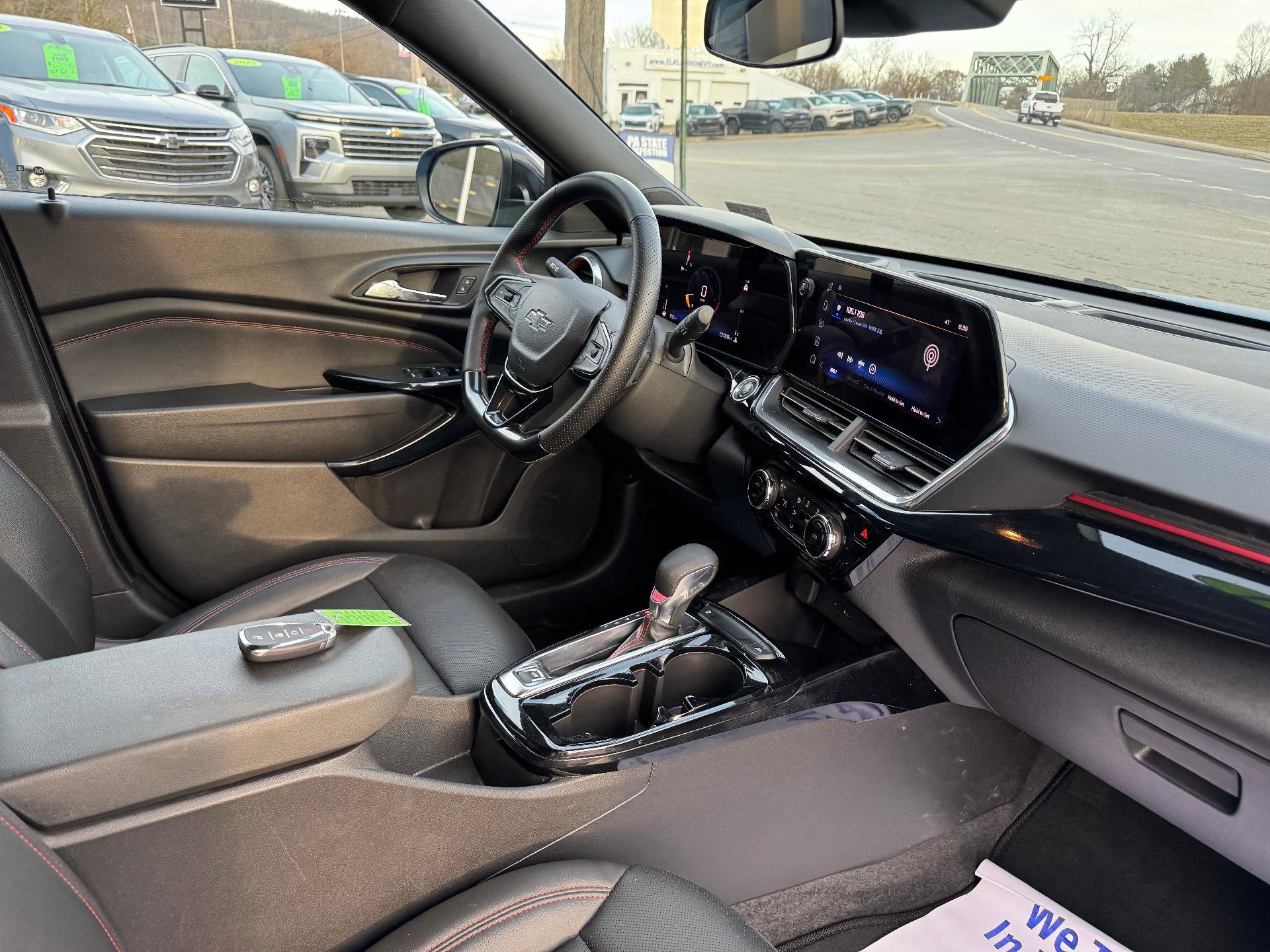 Used 2024 Chevrolet Trax RS w/ Driver Confidence Package image 45