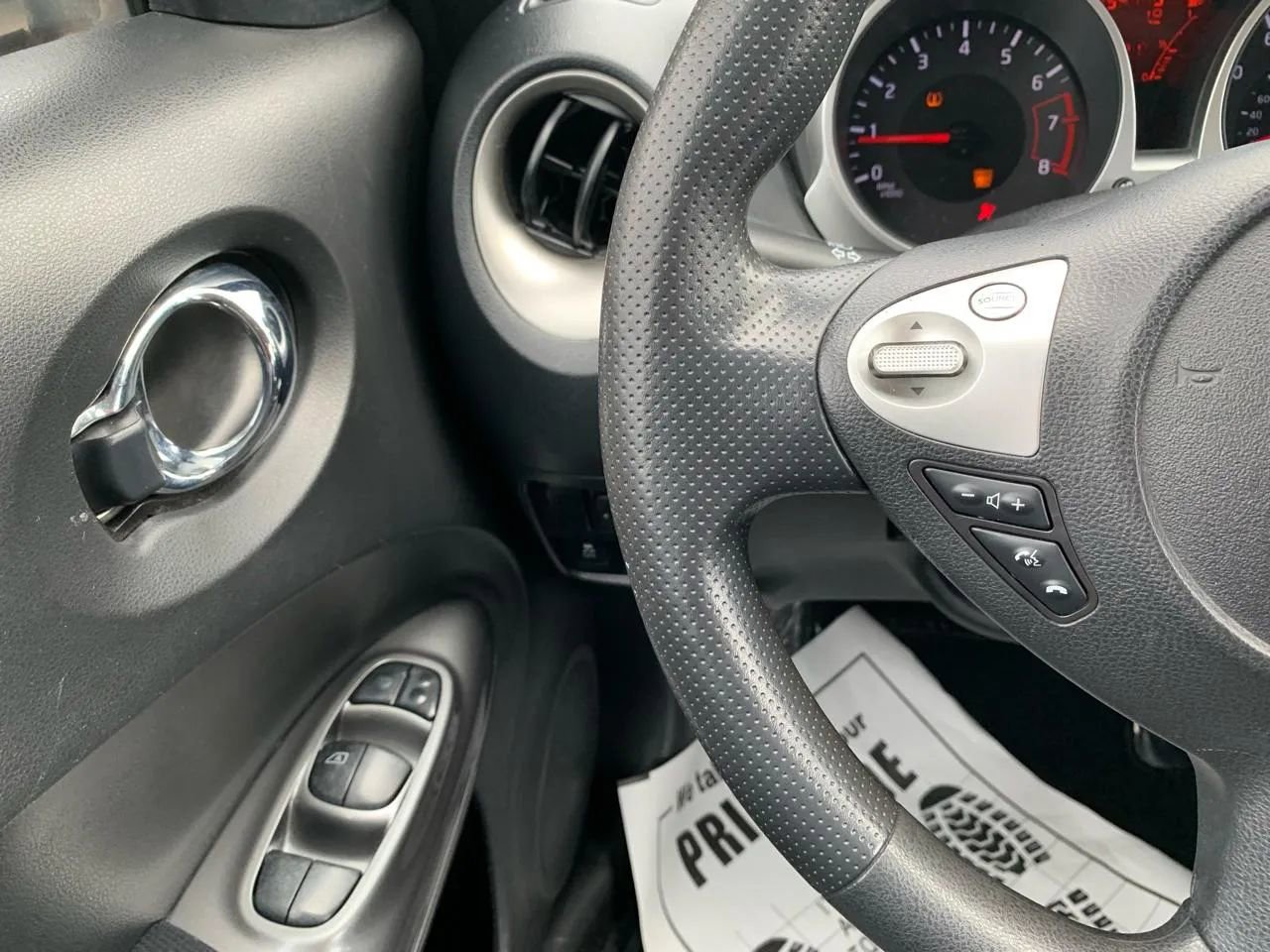 Used 2015 Nissan Juke S FWD image 15