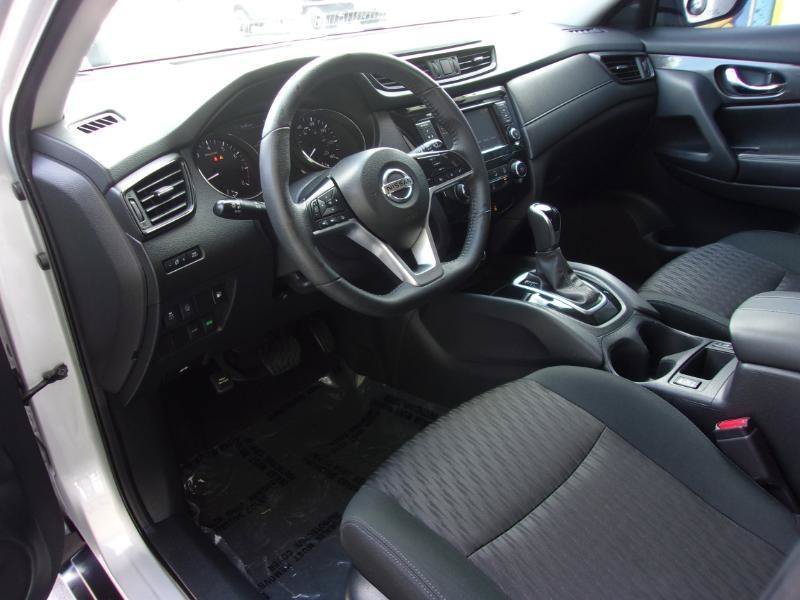 Used 2019 Nissan Rogue S w/ Special Edition Package FWD image 18