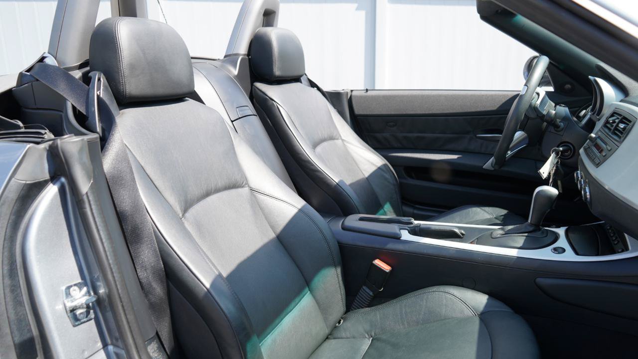 Used 2008 BMW Z4 3.0i w/ Premium Pkg RWD image 66