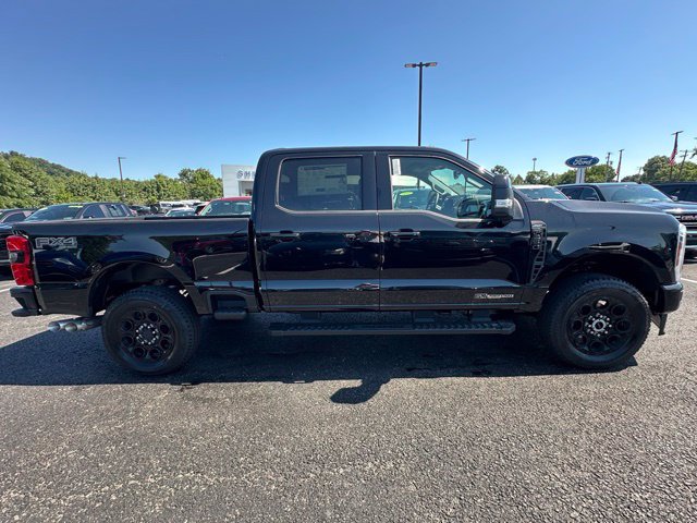New 2026 Ford F250 Lariat w/ Black Appearance Package AWD/4WD image 4