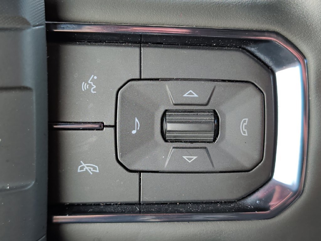 Used 2026 GMC Hummer EV SUV AWD/4WD image 13