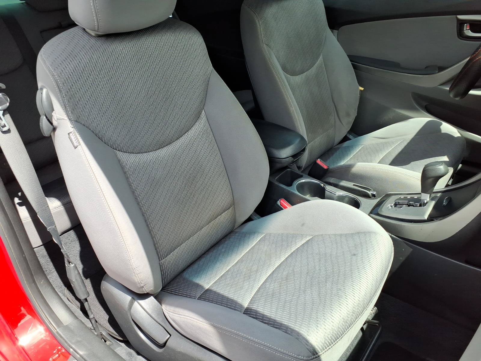 Used 2013 Hyundai Elantra FWD image 22