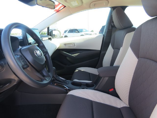 Used 2026 Toyota Corolla LE w/ LE Premium Package FWD image 13
