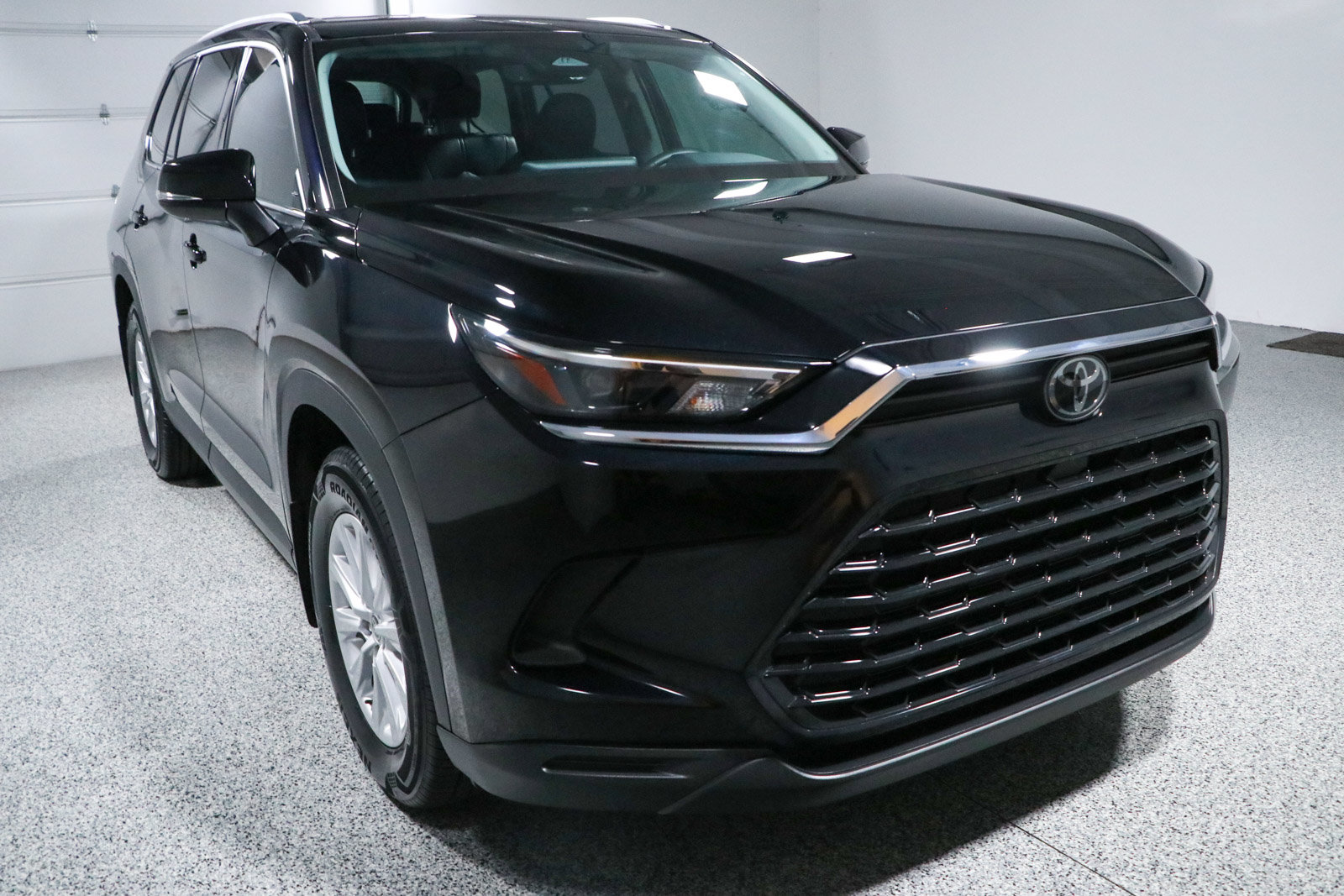Used 2024 Toyota Grand Highlander FWD image 5