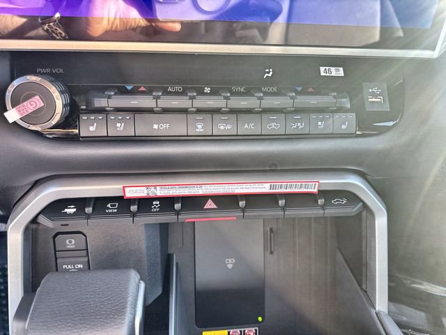 New 2025 Toyota Tundra Platinum AWD/4WD image 22