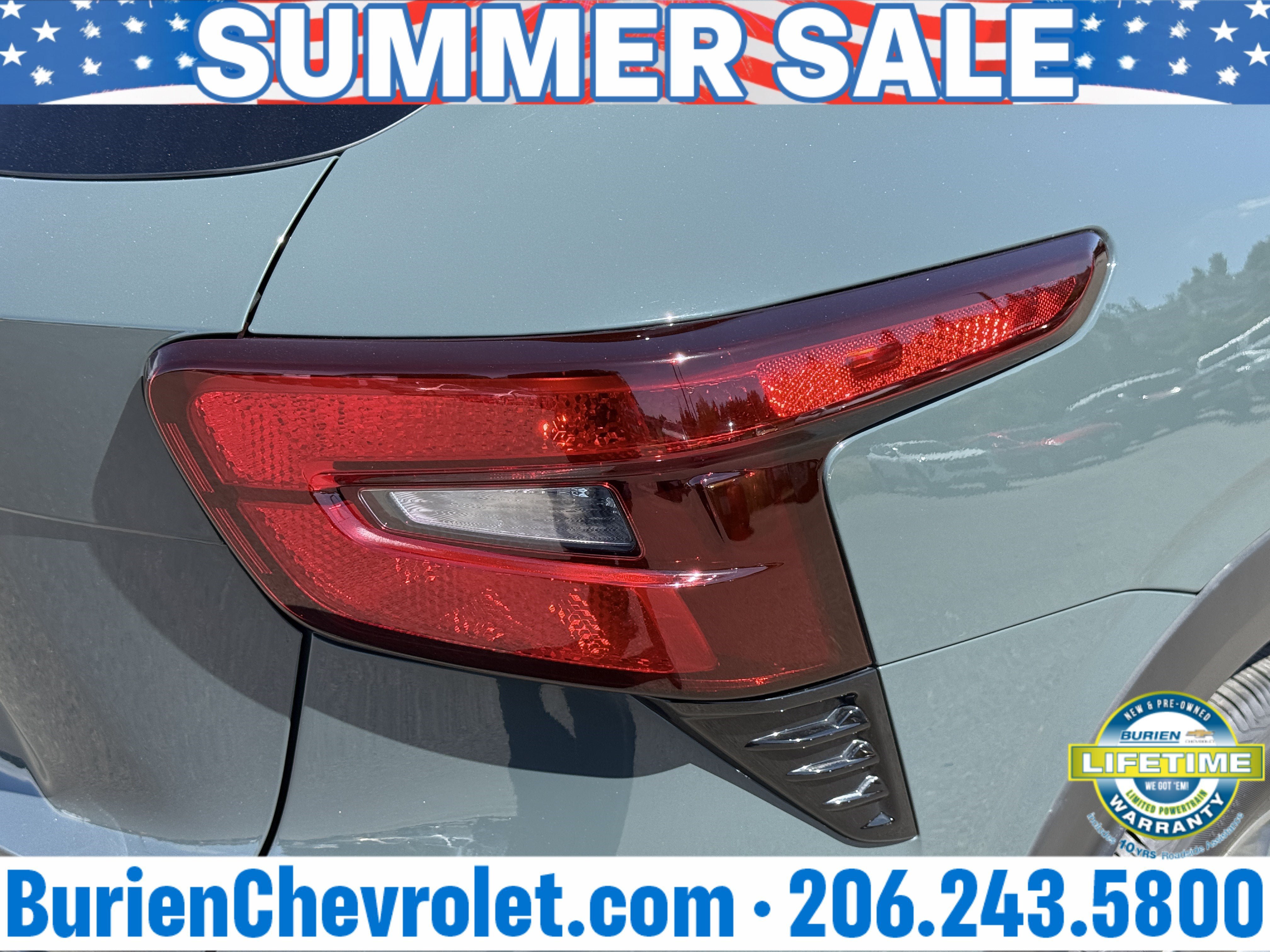 Used 2025 Chevrolet Trax LT FWD image 37