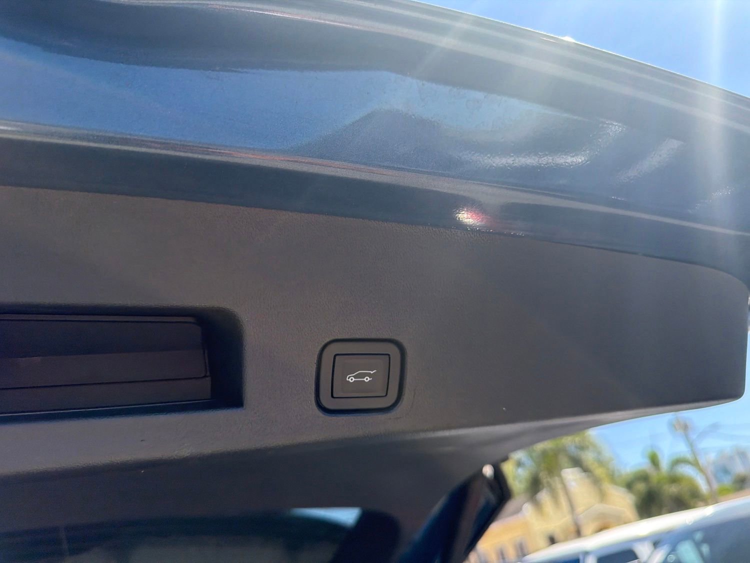 Used 2025 Buick Enclave Preferred w/ Power Package FWD image 21