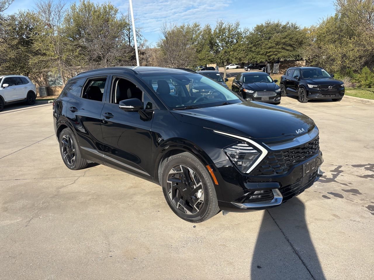 Used 2024 Kia Sportage SX image 3