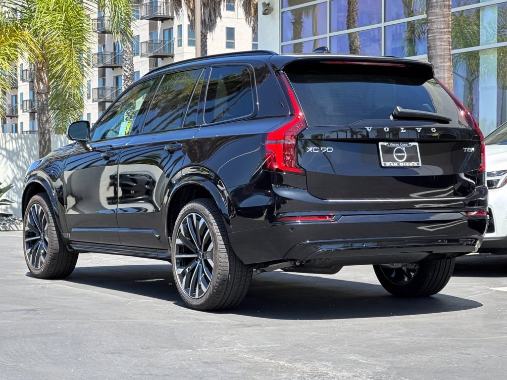 New 2026 Volvo XC90 T8 Ultra w/ Protection Package Premier AWD/4WD image 3
