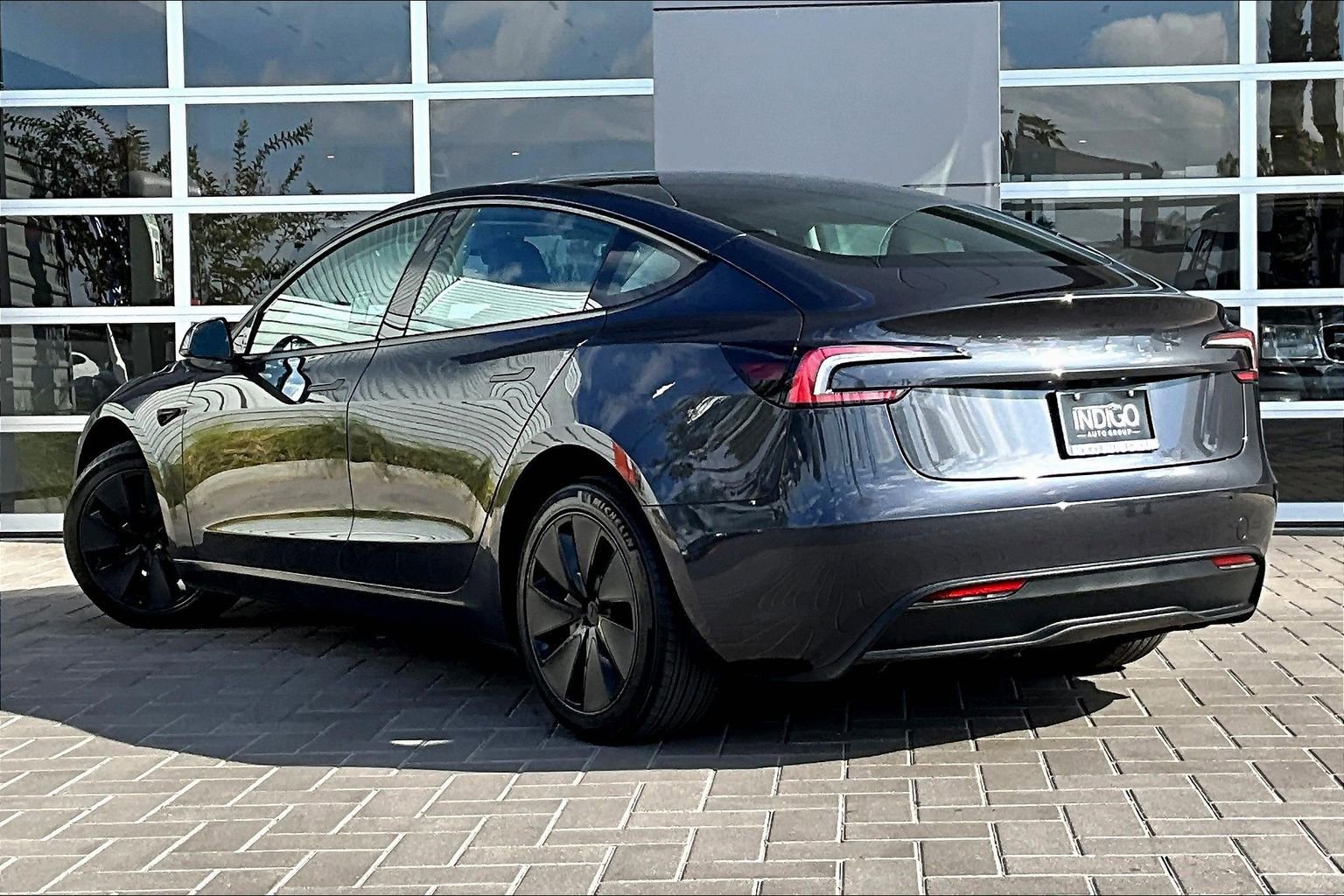 Used 2025 Tesla Model 3 Long Range image 11