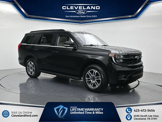 Used 2025 Ford Expedition Active AWD/4WD image 1