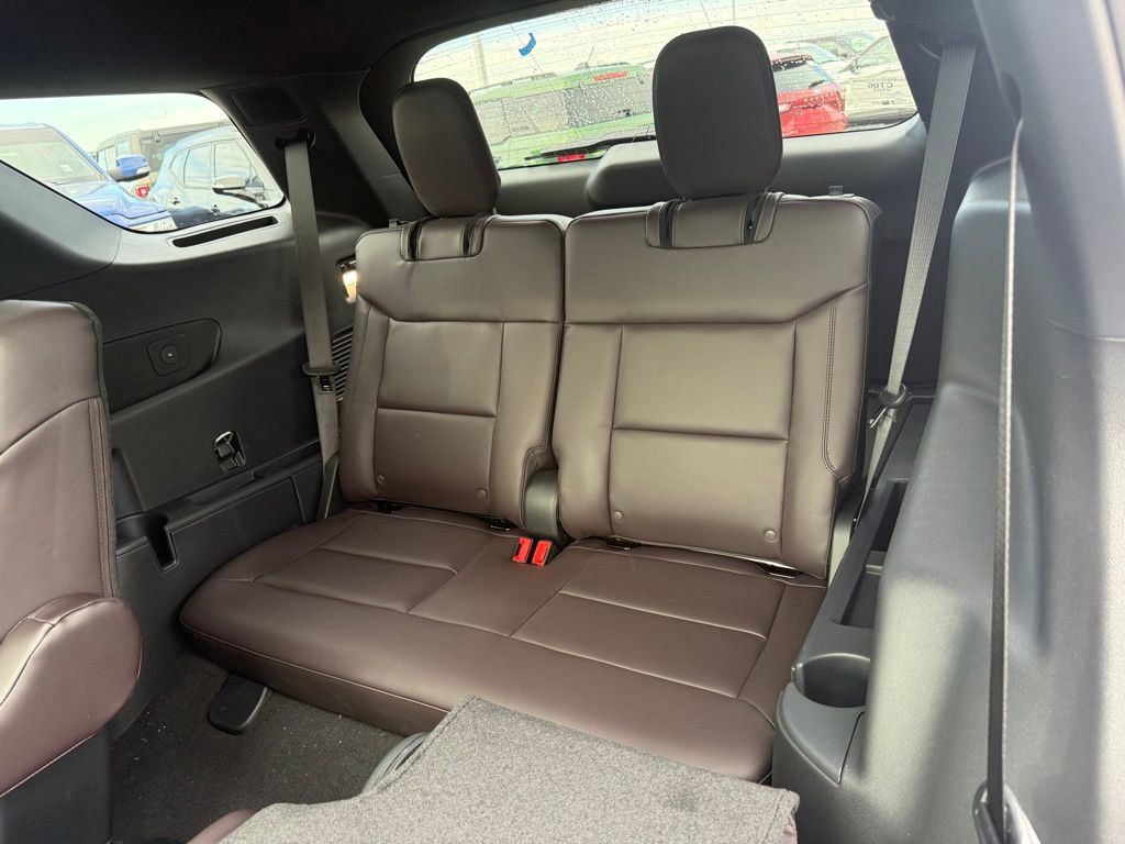 New 2026 Ford Explorer Platinum image 17