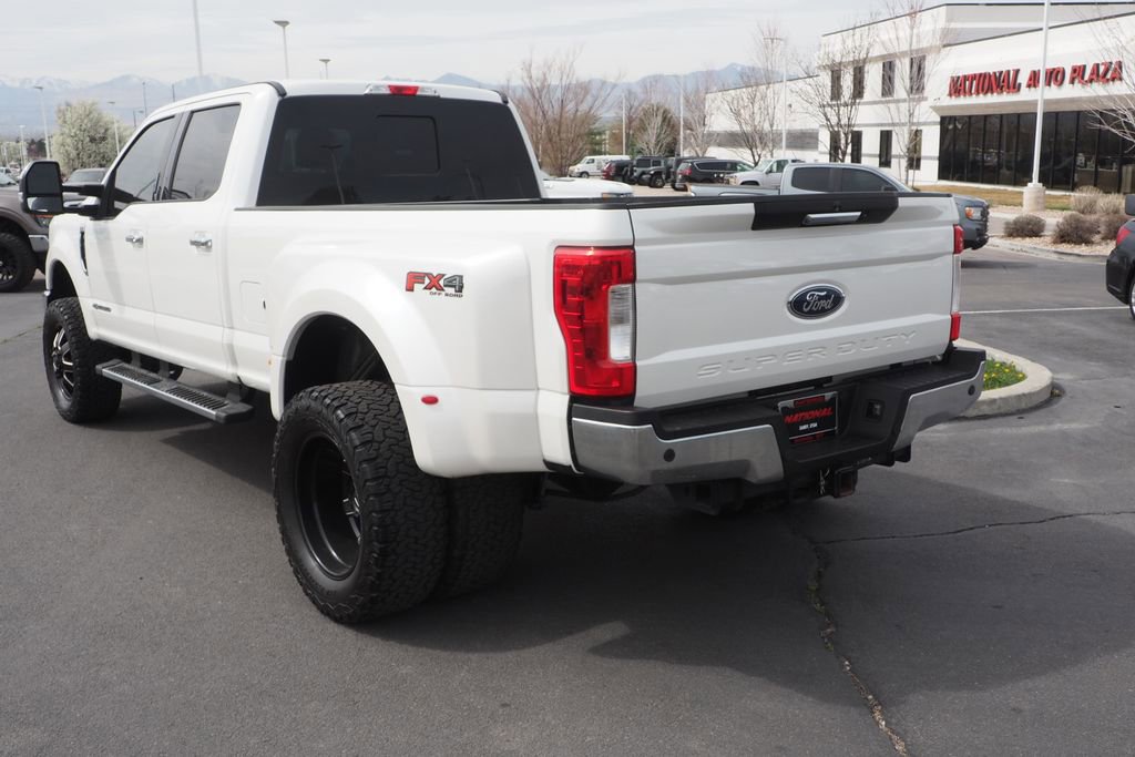 Used 2017 Ford F350 Lariat w/ Chrome Package AWD/4WD image 4