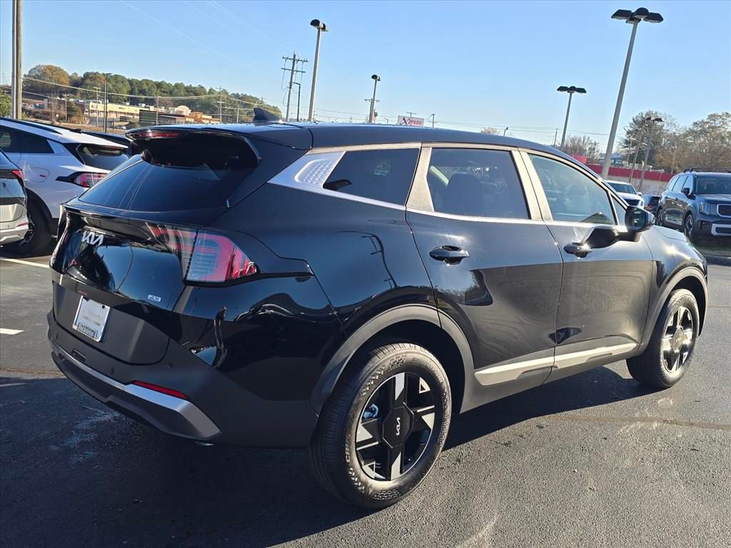 New 2026 Kia Sportage LX image 3