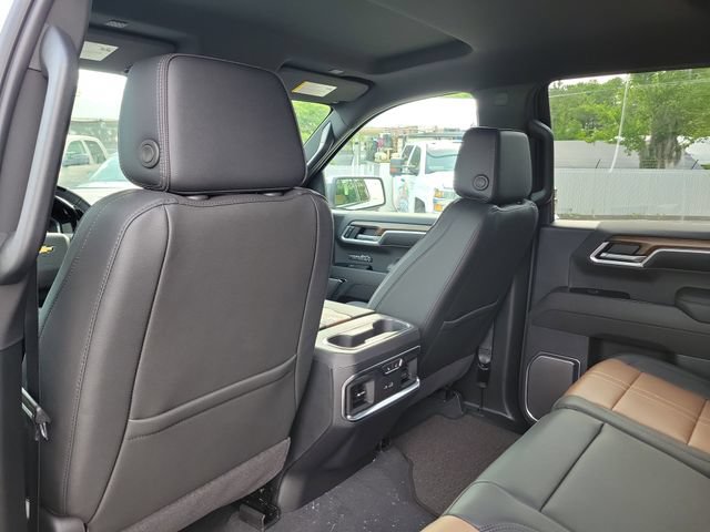 New 2026 Chevrolet Silverado 1500 High Country w/ Technology Package AWD/4WD image 12