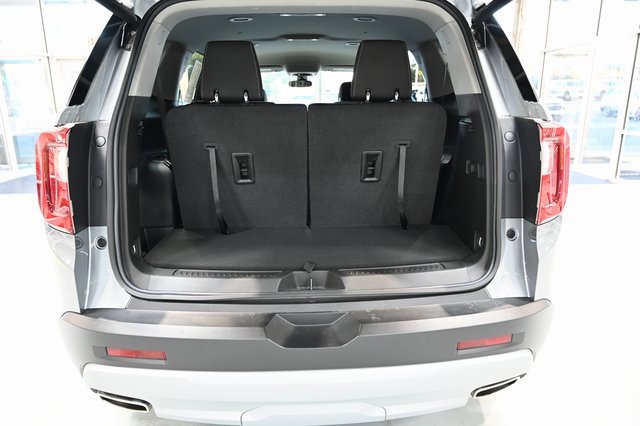 Used 2023 GMC Acadia SLE w/ Driver Convenience Package image 26