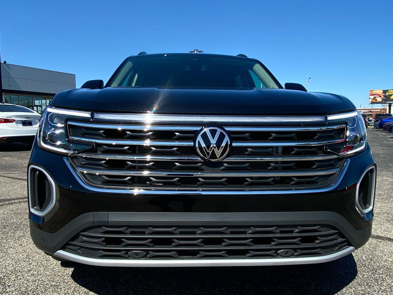 Used 2026 Volkswagen Atlas SE AWD/4WD image 4