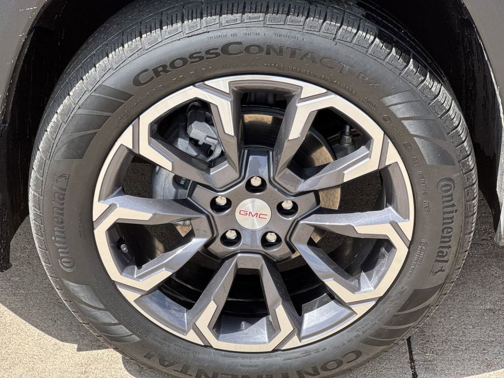 Used 2026 GMC Terrain Elevation w/ Elevation Premium Package AWD/4WD image 32