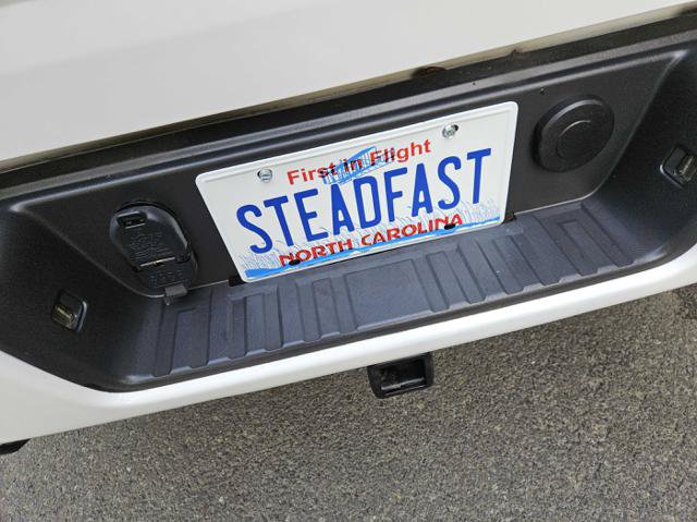 Used 2015 Chevrolet Colorado LT AWD/4WD image 15