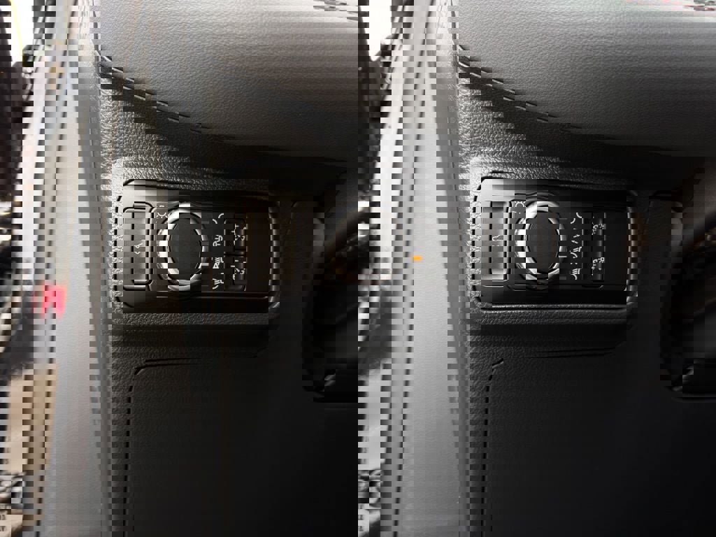 New 2026 Ford Explorer Active image 40