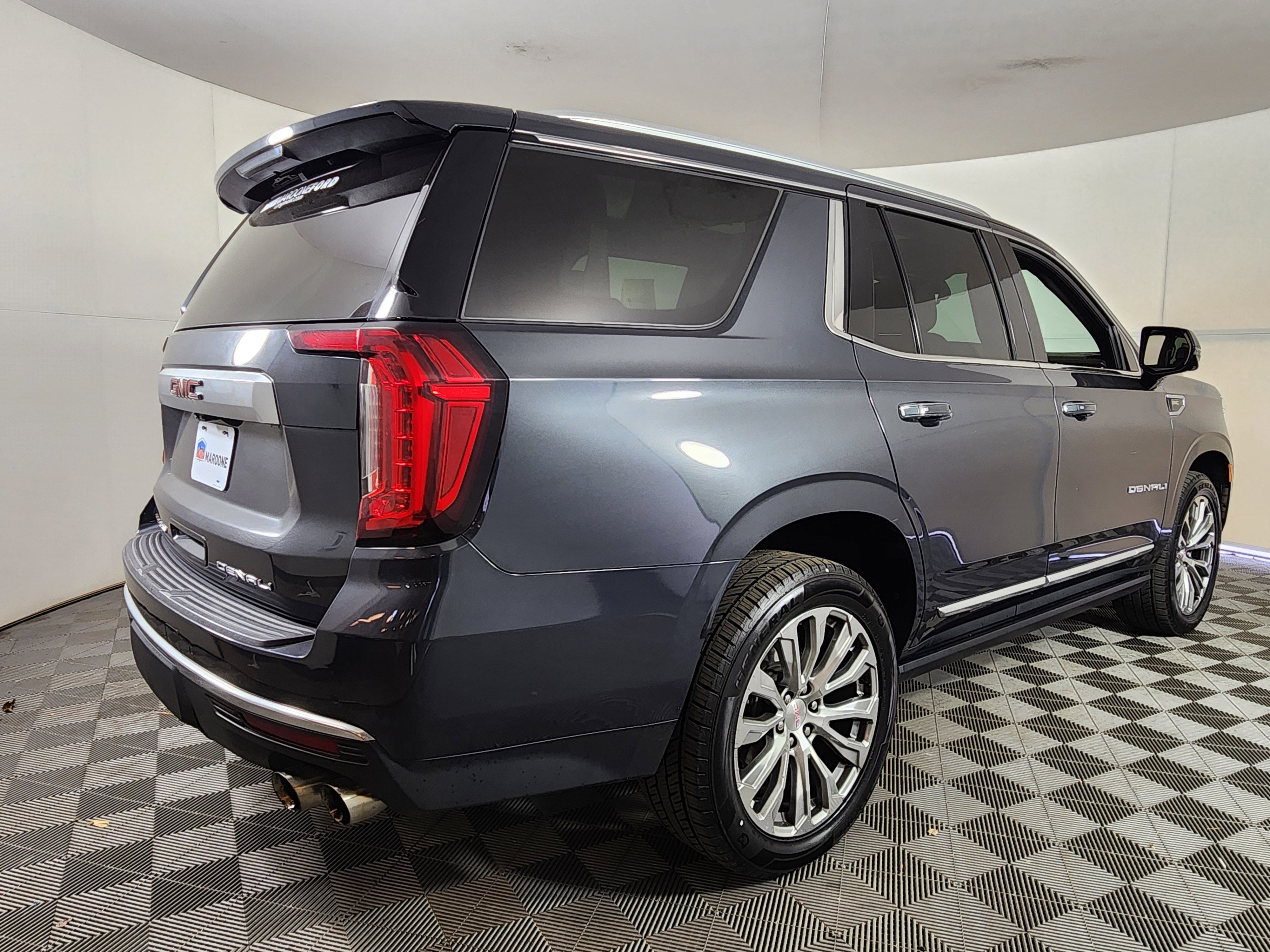 Used 2021 GMC Yukon Denali w/ Denali Premium Package image 7