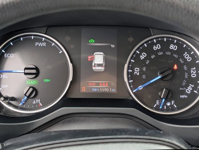 Used 2020 Toyota RAV4 XLE w/ Convenience Package image 21