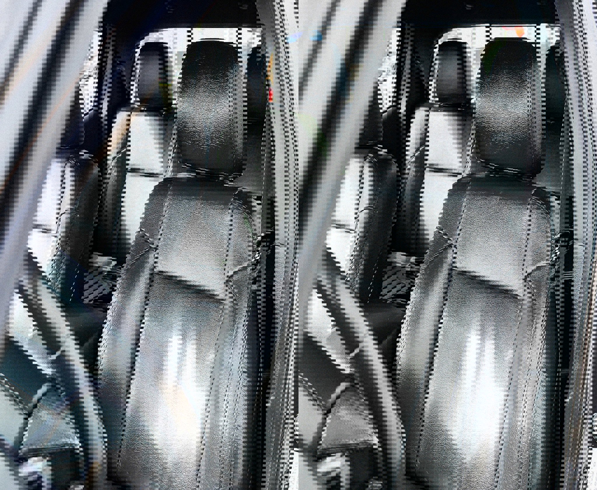 Used 2017 Toyota Tacoma TRD Off-Road w/ Premium & Technology Package image 19