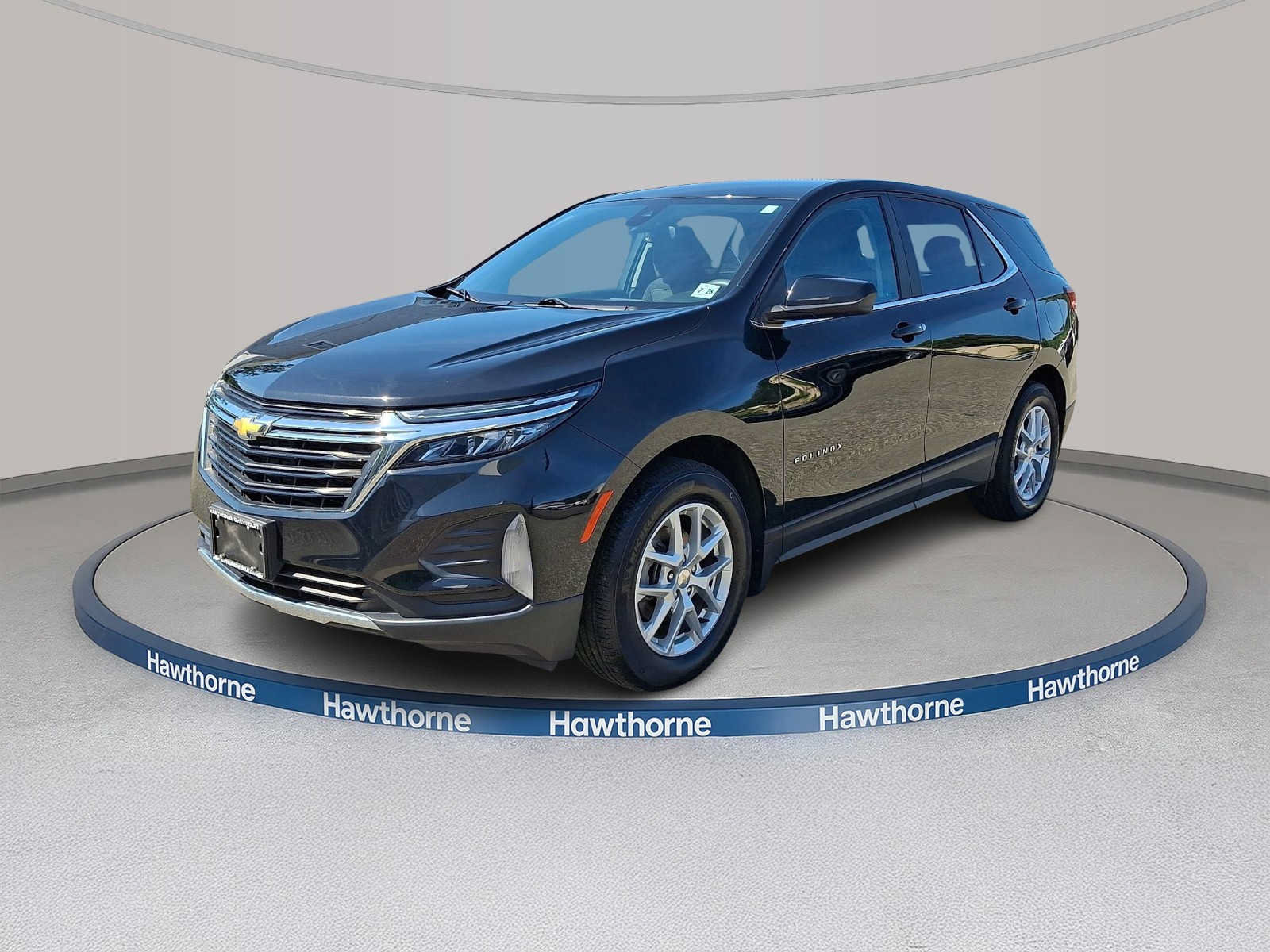 Used 2023 Chevrolet Equinox LT w/ LPO, Floor Liner Package FWD image 3