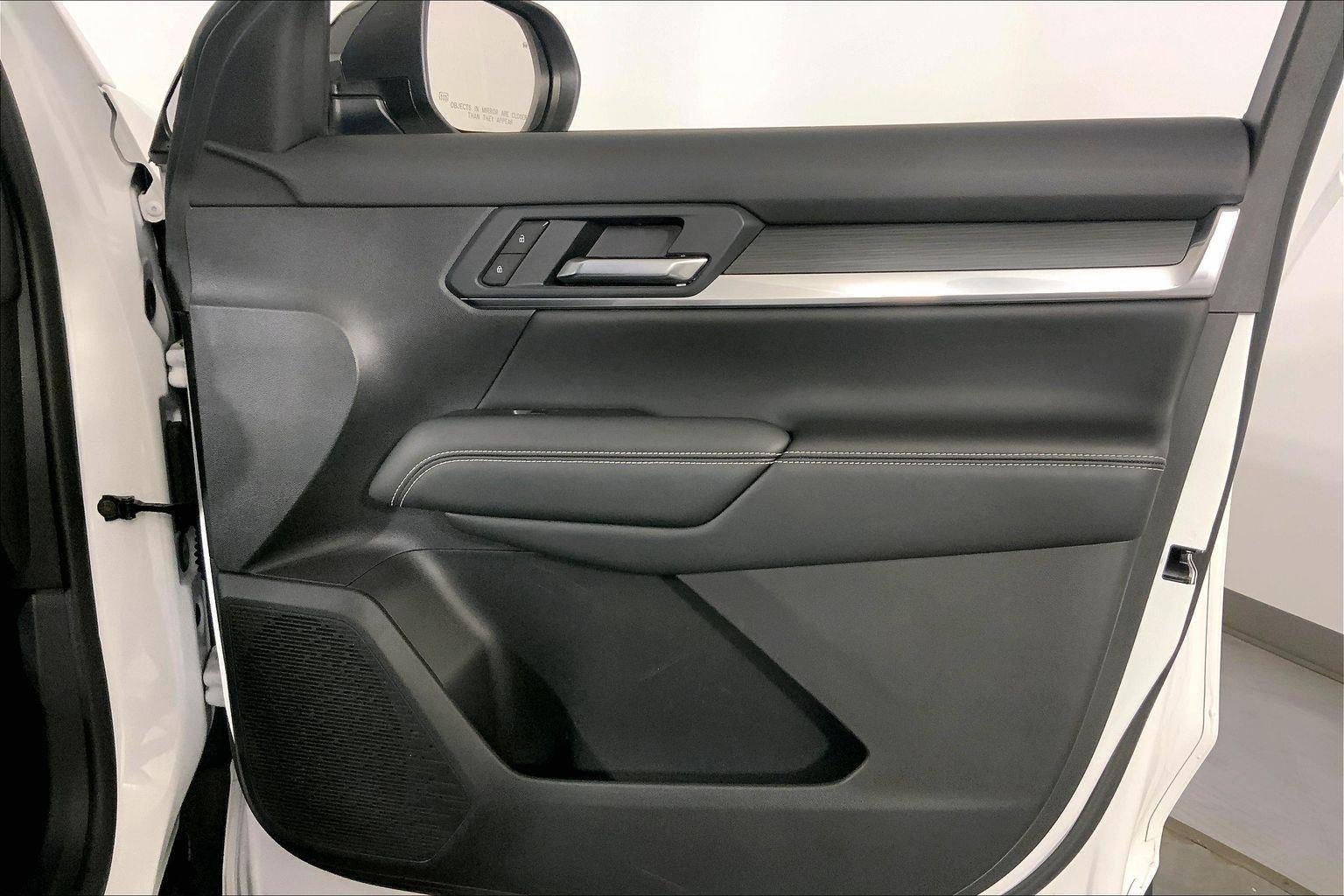 Used 2025 GMC Terrain Elevation AWD/4WD image 27