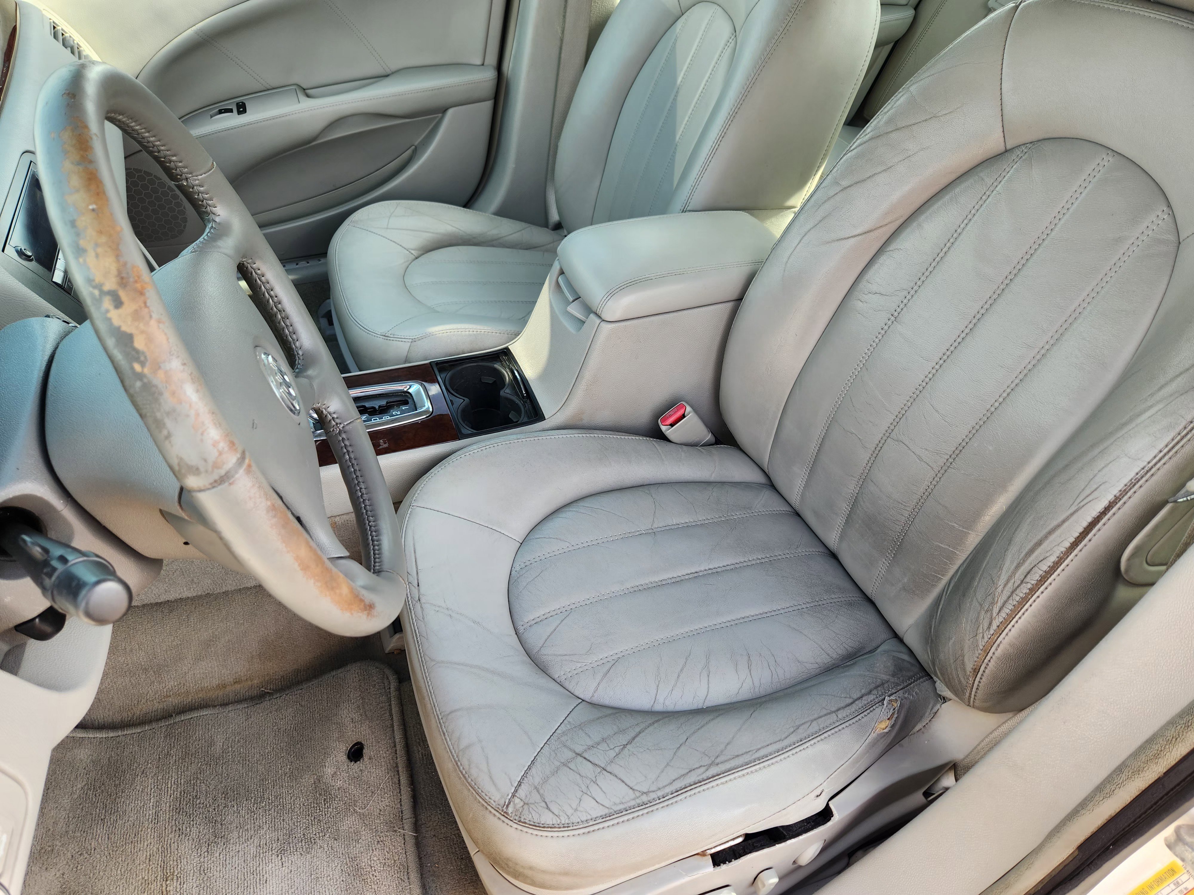 Used 2011 Buick Lucerne CXL w/ Driver Confidence Package FWD image 14
