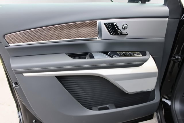 New 2026 Cadillac Vistiq Luxury image 10