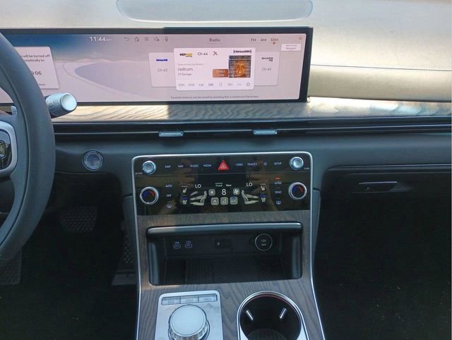 Used 2025 Genesis GV80 3.5T Prestige image 11